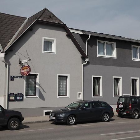 Pension Casa Topolino Wiener Neustadt Exteriör bild