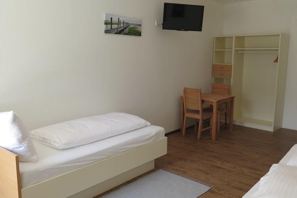 Pension Casa Topolino Wiener Neustadt Exteriör bild